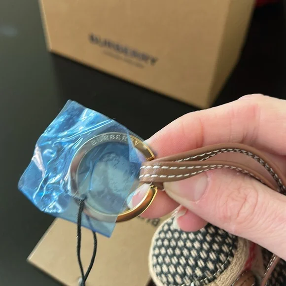 Burberry NWT Thomas the Bear Keychain - Picture 3 of 8